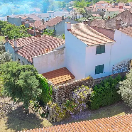 Casa Da Avo Carrica * Santar